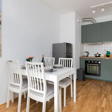Stadion Apartment With Parking By Noclegi Renters Gdansk Exterior photo