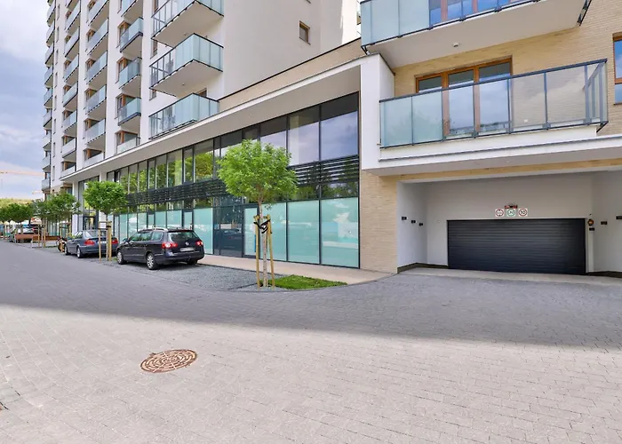 Stadion Apartment With Parking By Noclegi Renters
